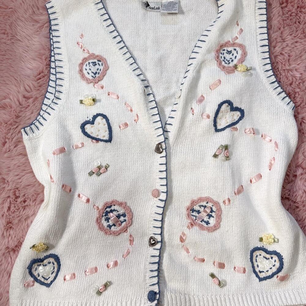 Vintage new look embroidered cottagecore sweater vest